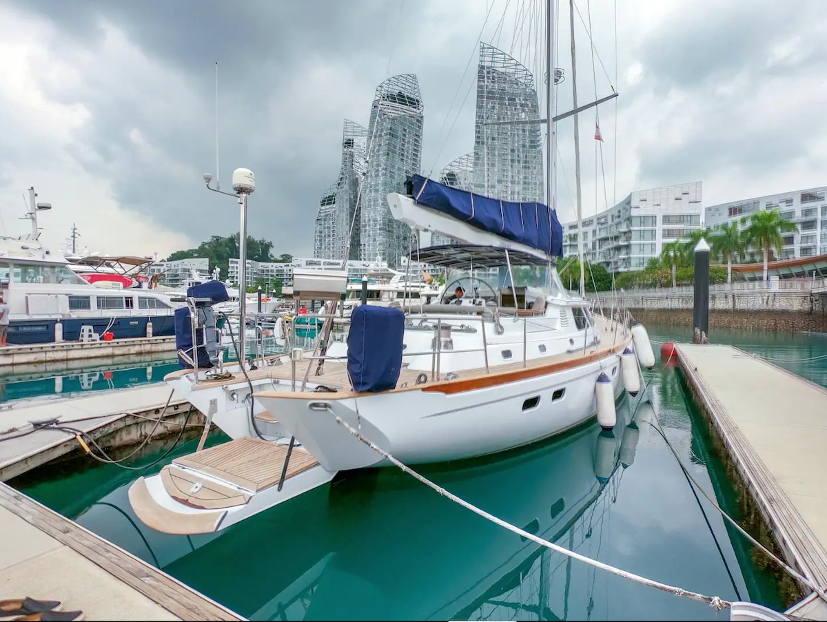 Das Boot ist &uuml;ber das ge&ouml;ffnete Heck gut zug&auml;nglich