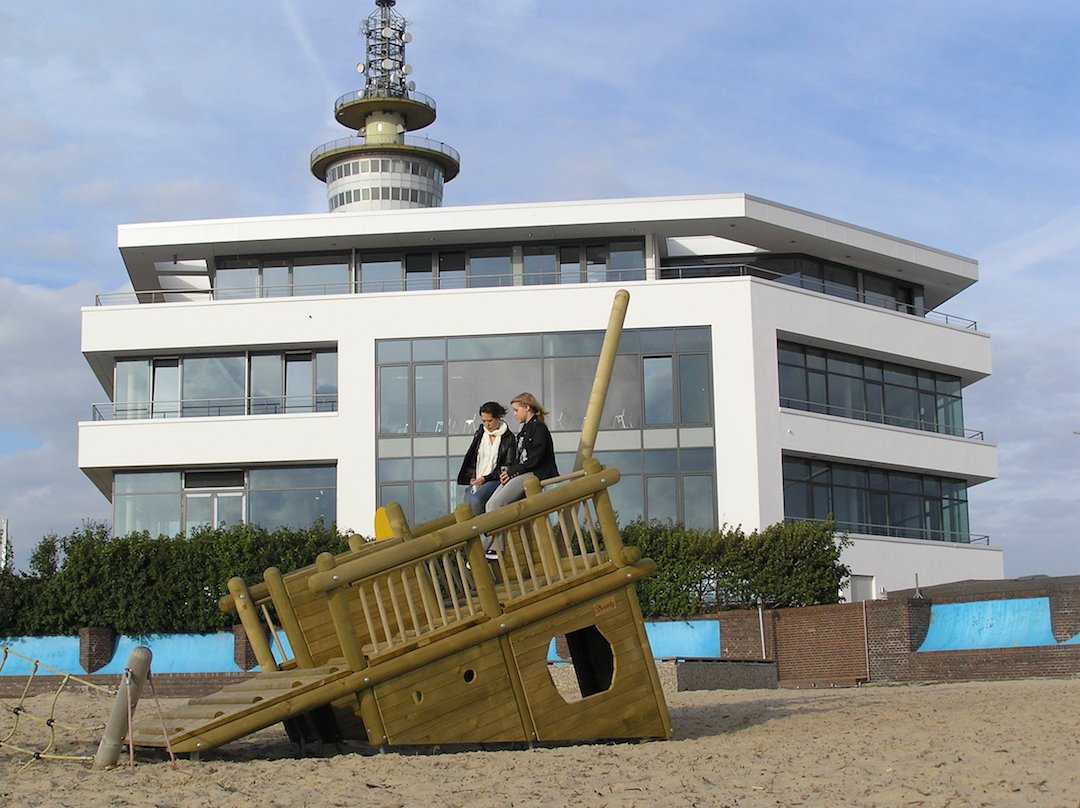Das Yacht-Konstruktionsb&uuml;ro am Weserufer in Bremerhaven
