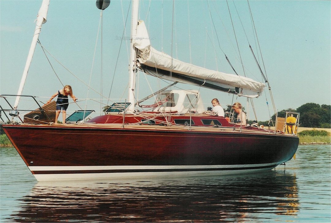 Esta als schwimmendes Sommerhaus