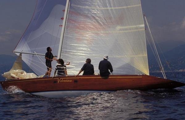 Die 6 Meter Rennyacht Valentina mit 80 Prozent Ballast
