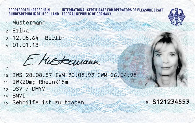 Den Sportbootf&uuml;hrerschein gibt es im handlichen Scheckkartenformat