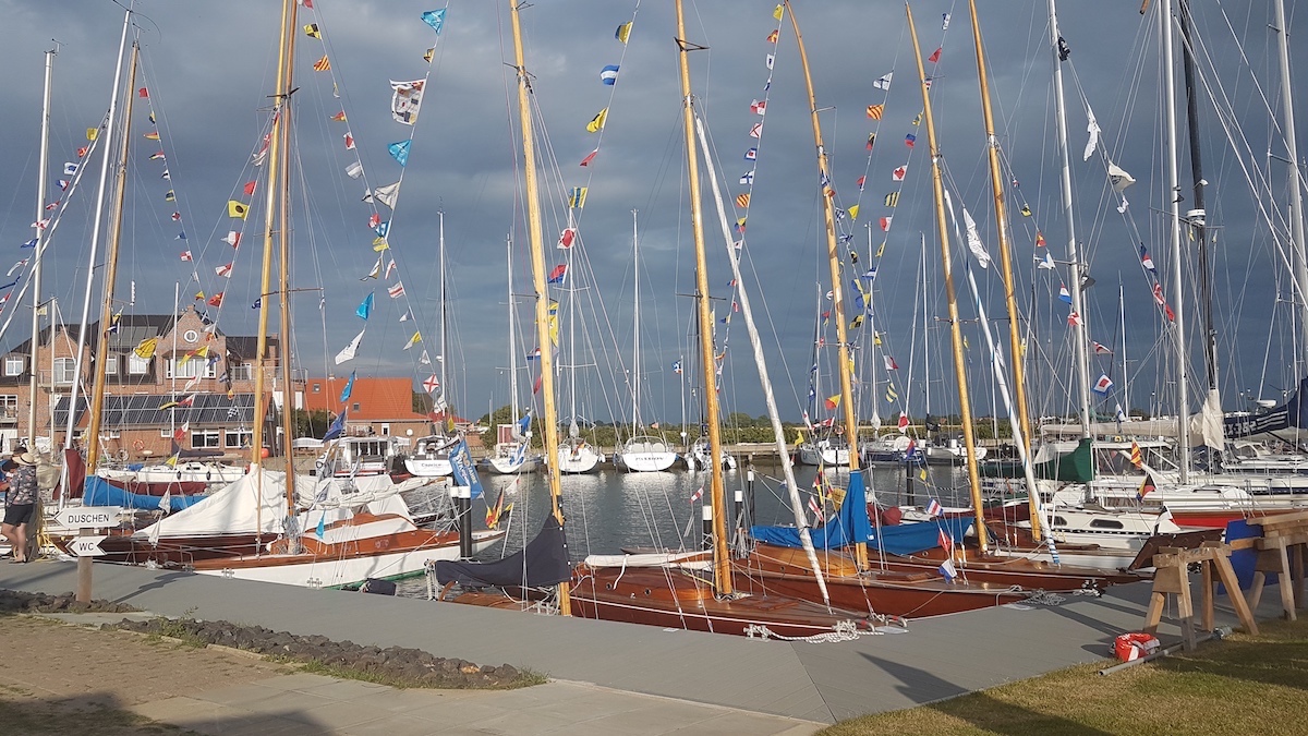 Lemkenhafen bei der &quot;Schlank &amp; Rank&quot; Regatta