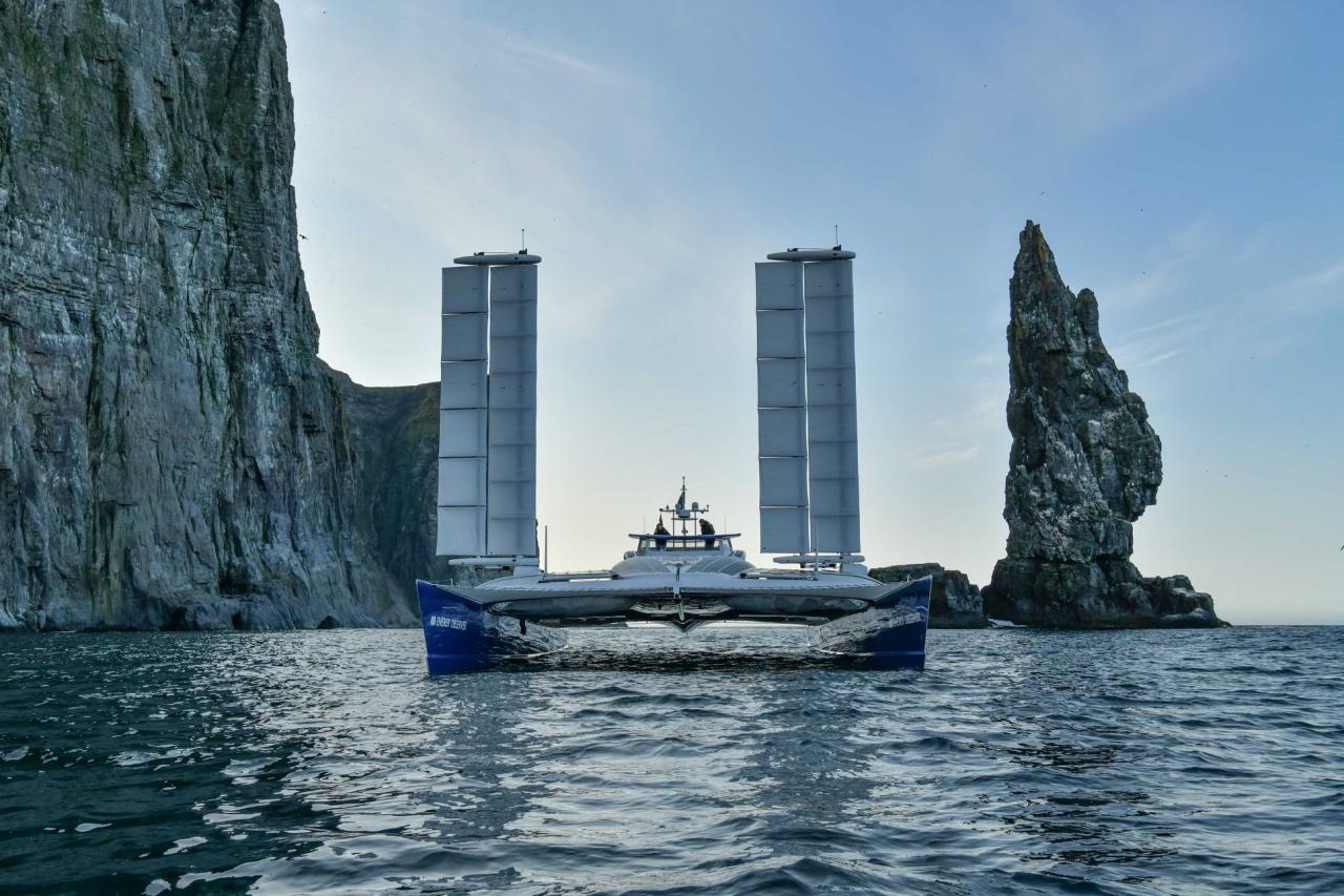 Die Energy Observer 1 auf Expeditionsfahrt im hohen Norden