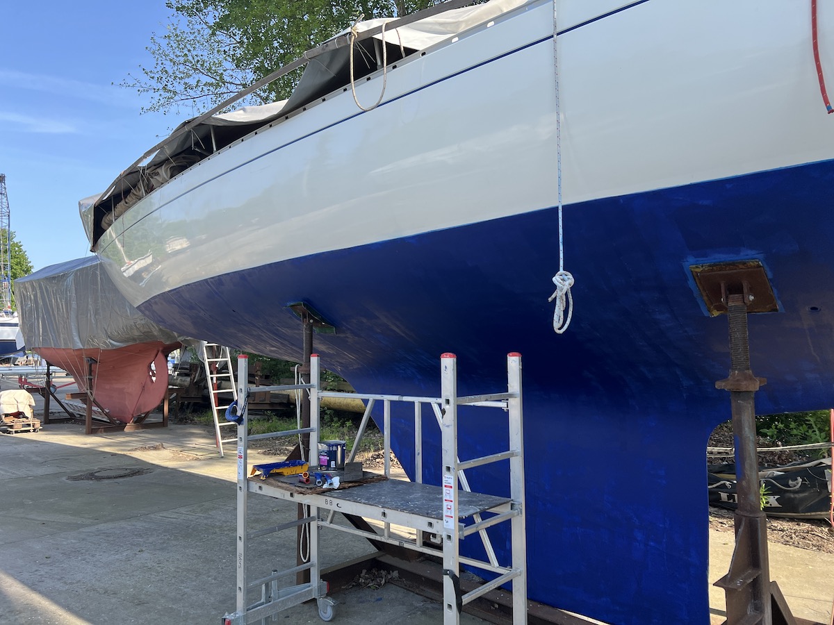 Auch ein pflegeleichtes Kunststoffboot braucht Zuwendung