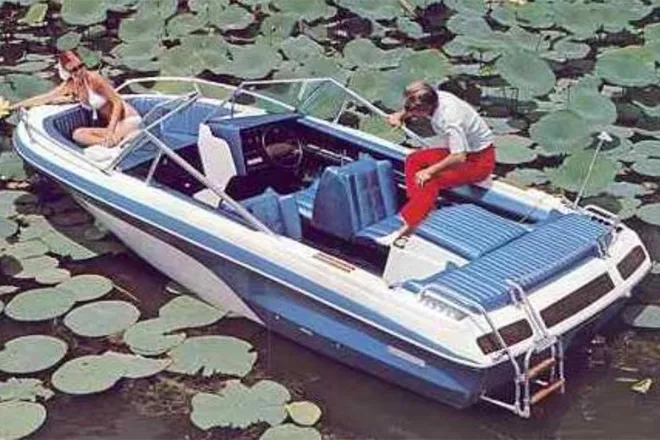 Die Seaflite, hier soll Bob Hammond hinten als "Model" abgelichtet sein