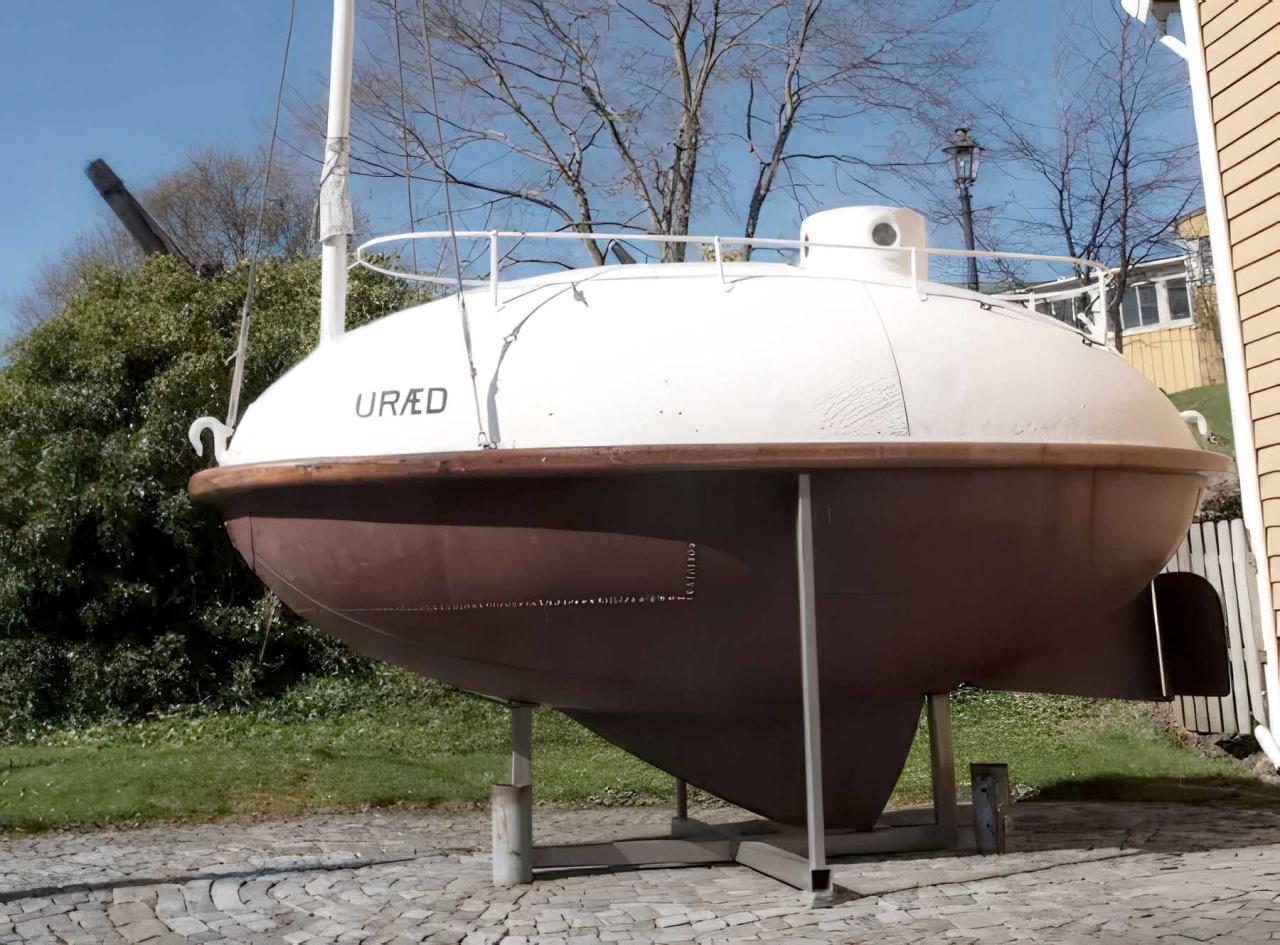 Replika der 1908 gebauten &bdquo;Uraed&ldquo; im Museum von Alesund