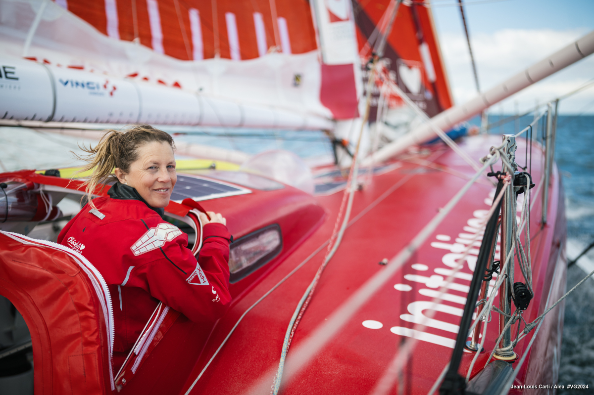 Sch&ouml;nwettersegeln. Initiatives C&oelig;ur Skipperin Samatha Davies ausnahmsweise mal an Deck