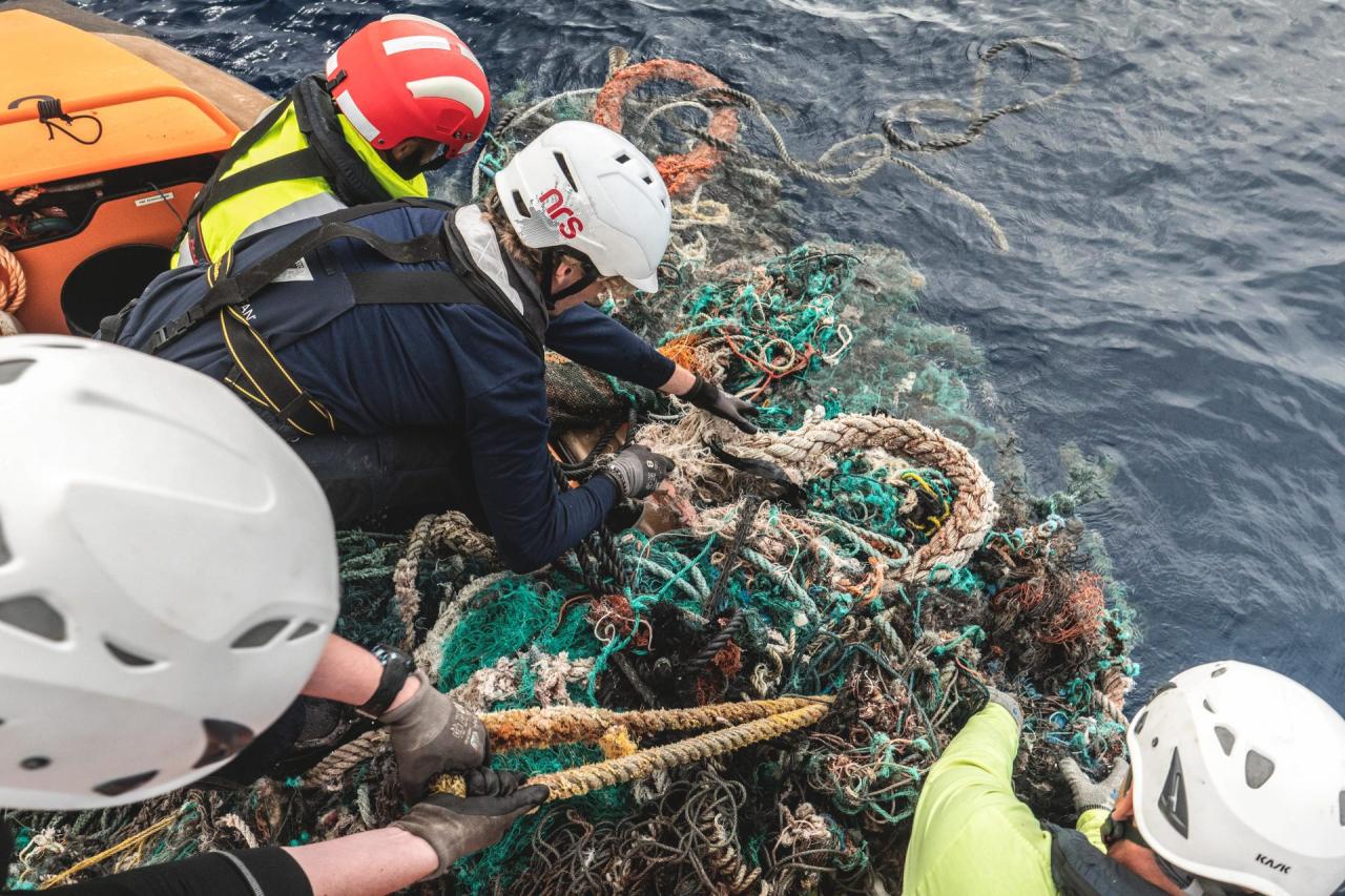 &copy; Ocean CleanUp