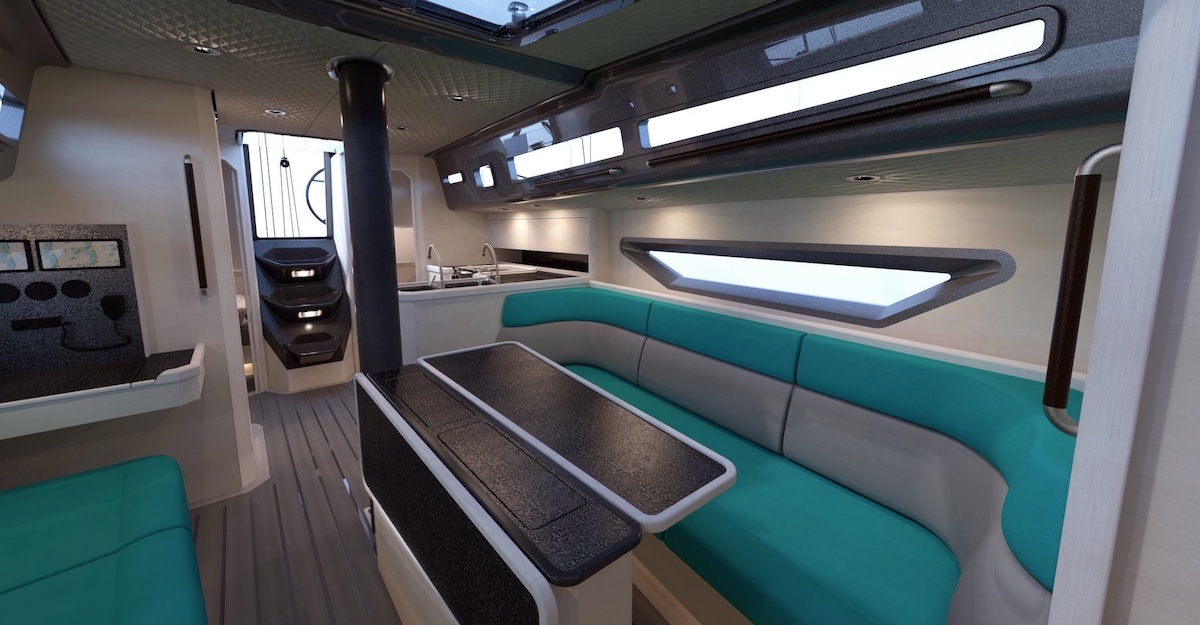 Das Rumpffenster der Shogun 43 bietet sitzend Ausblick