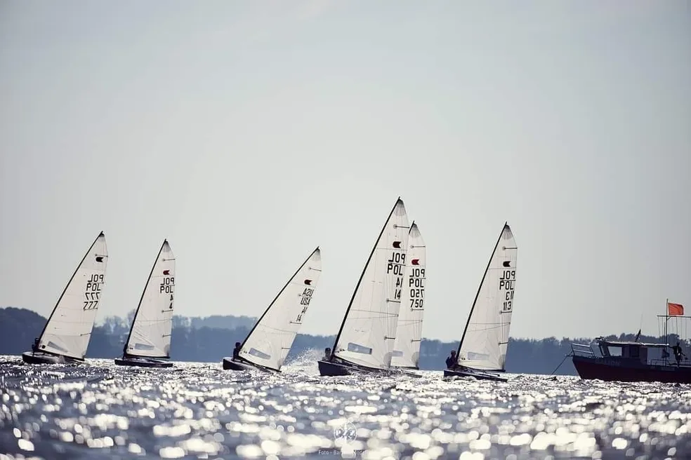 OK-Jollen, kurz nach dem Start &copy; ok-class