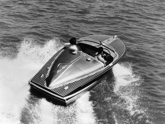 Mit dem Boot heizte Elvis Presley durch die Gegend