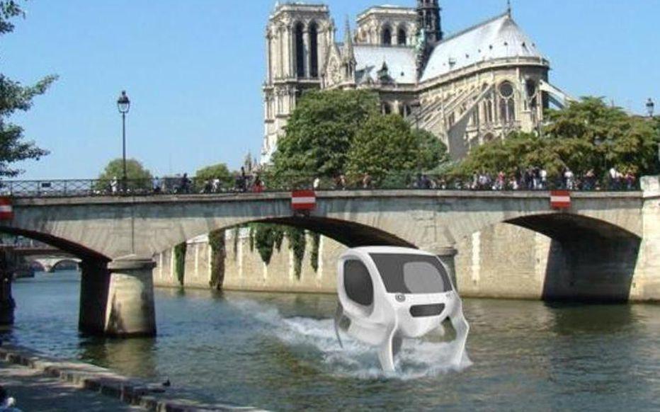Foilendes Wassertaxi