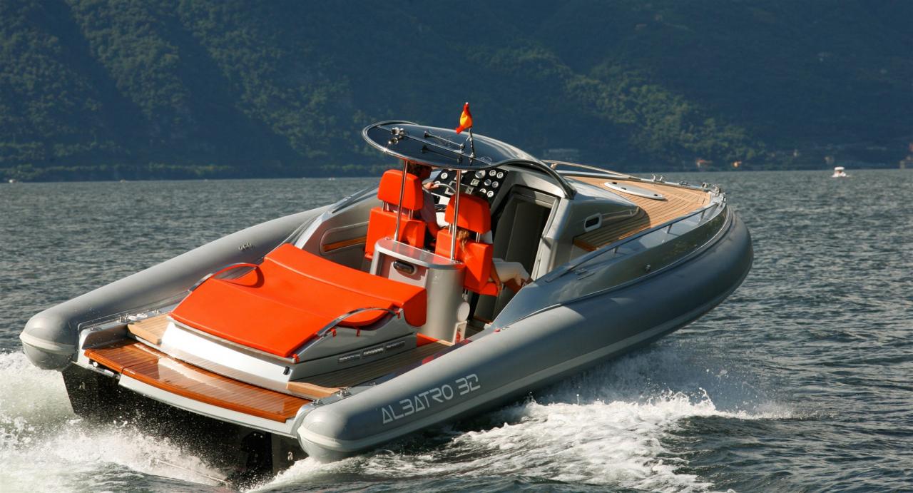 Richtige Motorboote