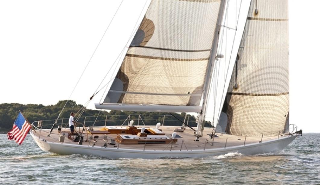 «Heroina» das Boot zum Mast und Kiel